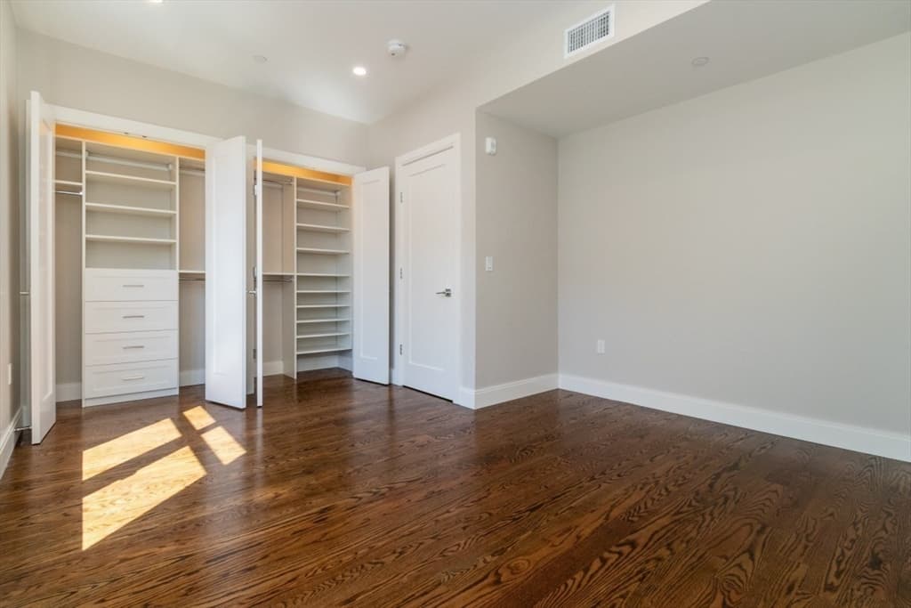 Condominium at 15 Tanglewood # D, Boston MA 02124, Boston, photo 16 of 28