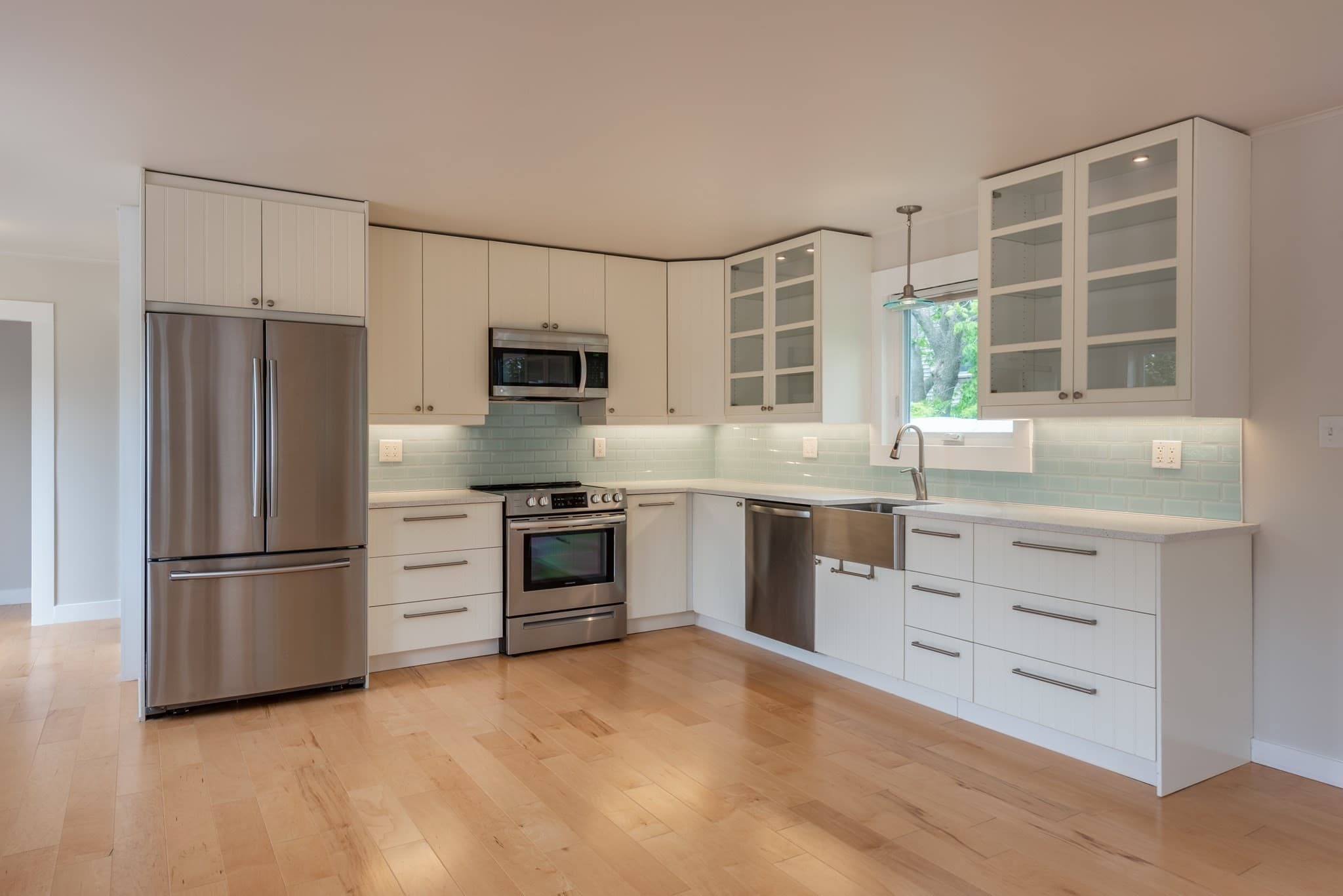 Single Family Residence at 8 Hideaway Place, Rockport MA 01966, photo 3 of 20