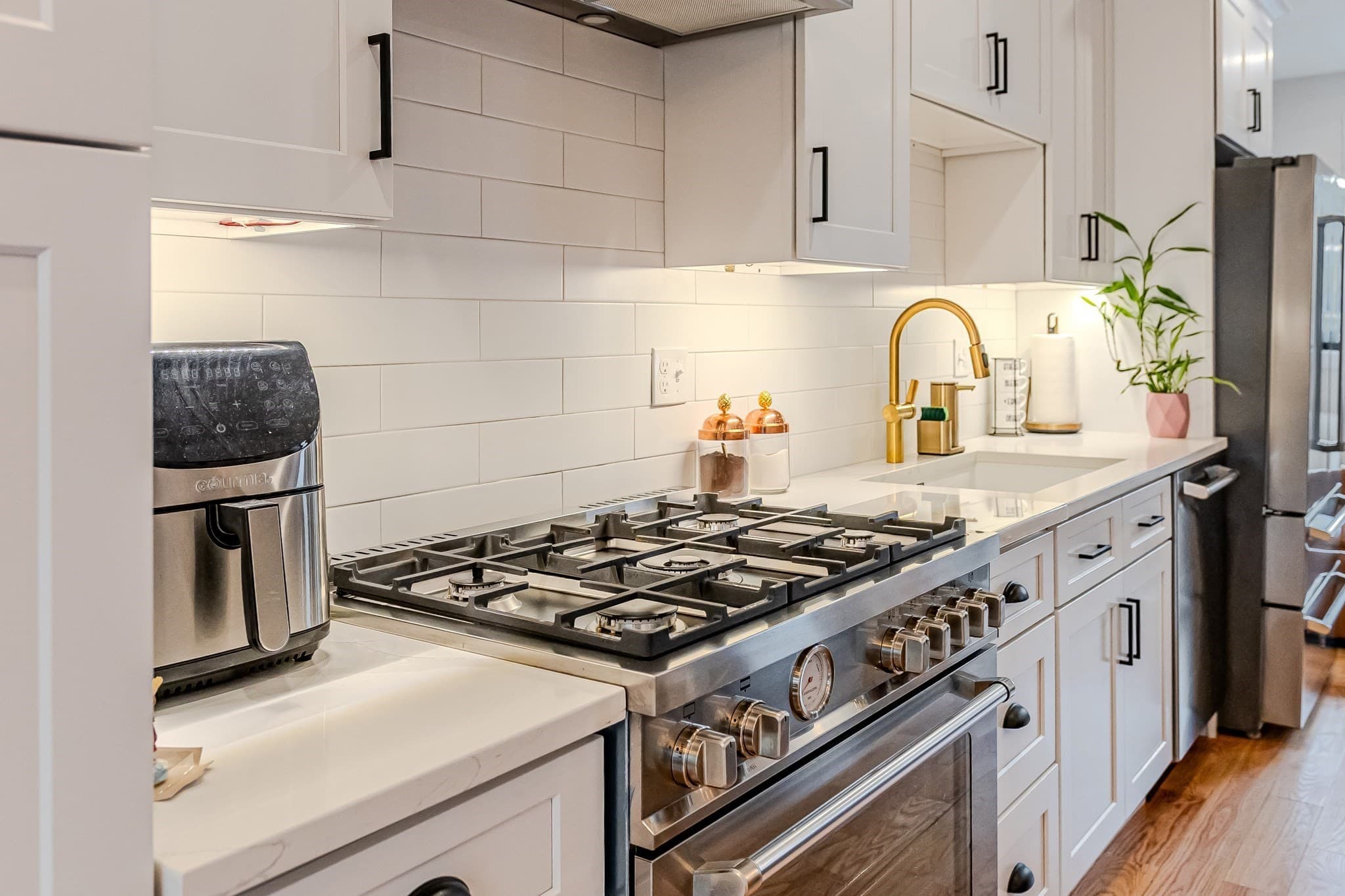 Condominium at 1-7 Wilcutt # 5, Boston MA 02121, photo 7 of 24