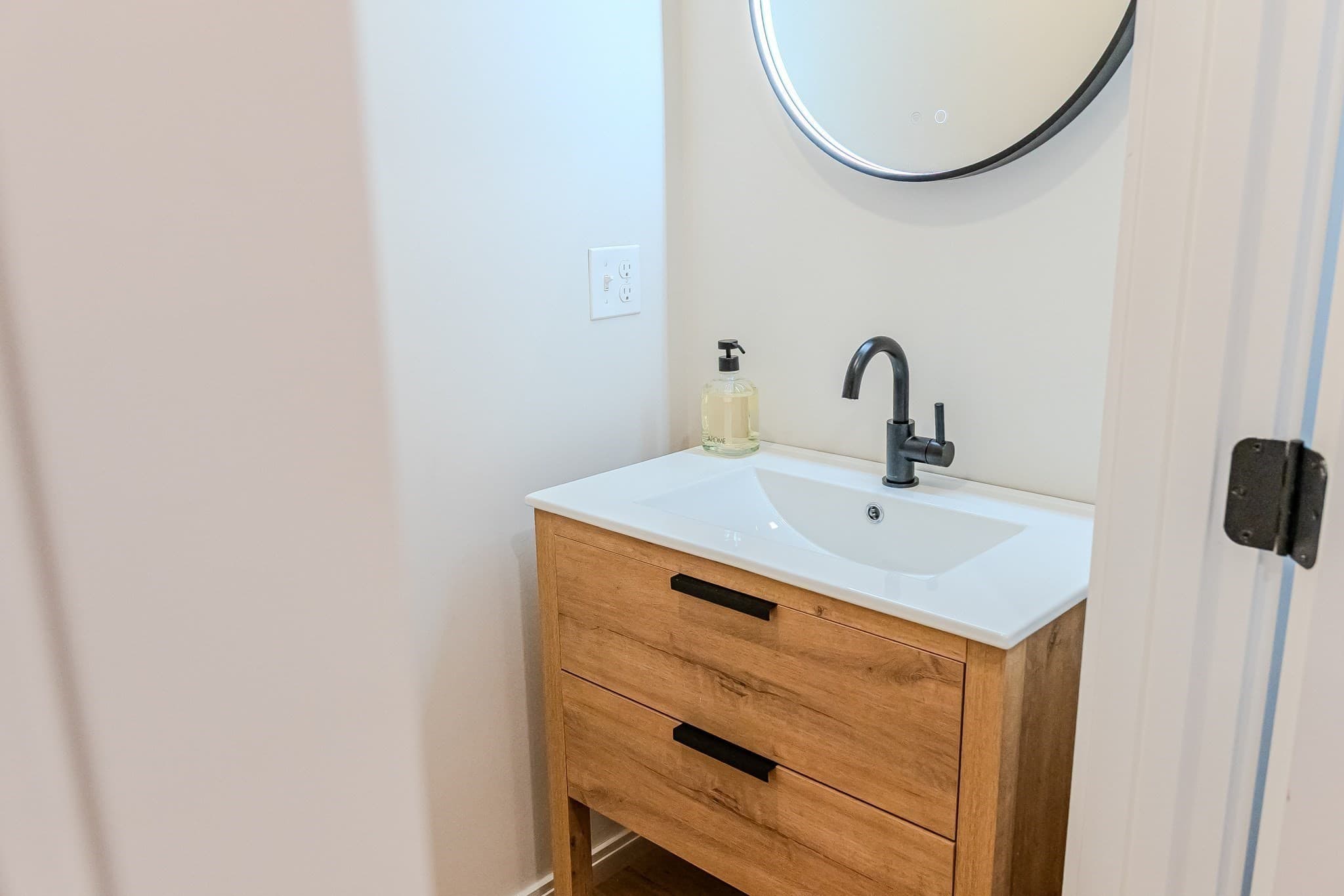 Condominium at 1-7 Wilcutt # 5, Boston MA 02121, photo 10 of 24