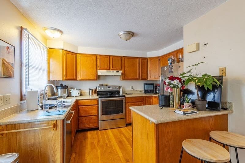 3 Family - Rooming House at 106-112 West 8th, Boston MA 02127, Boston, photo 5 of 10