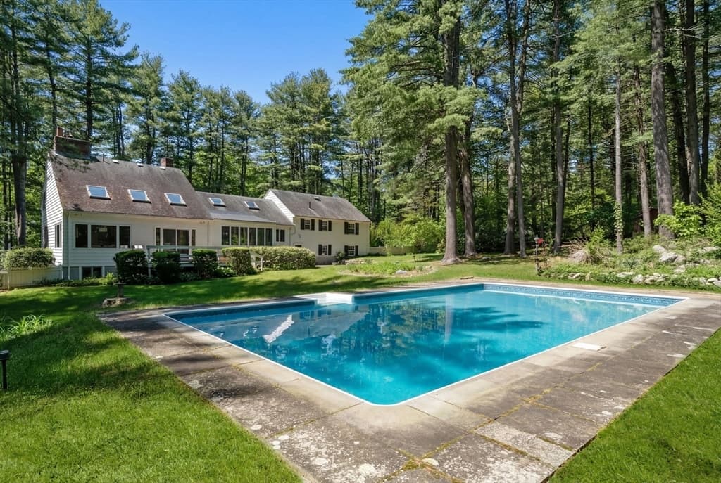 242 Winter St, Weston MA 02493 photo 2