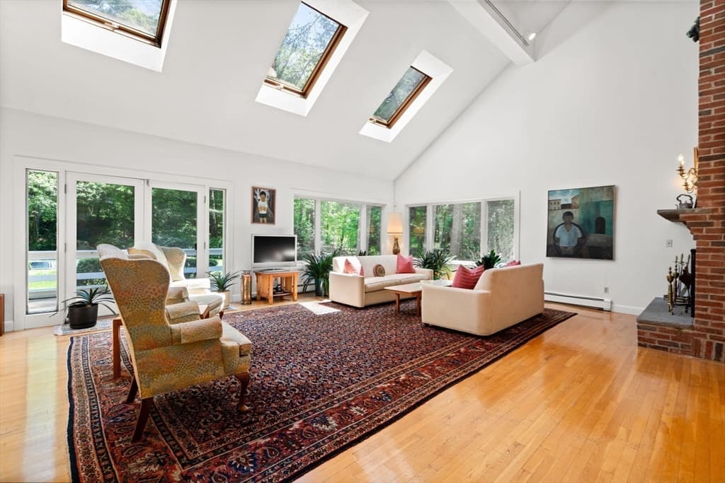 242 Winter St, Weston MA 02493 photo 9