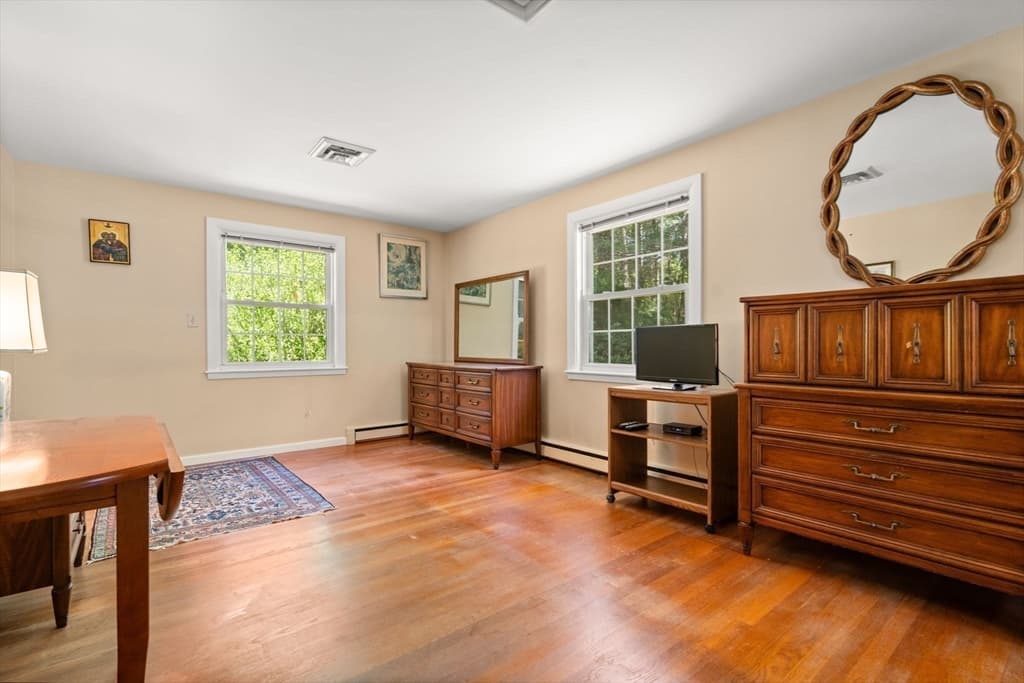 242 Winter St, Weston MA 02493 photo 18