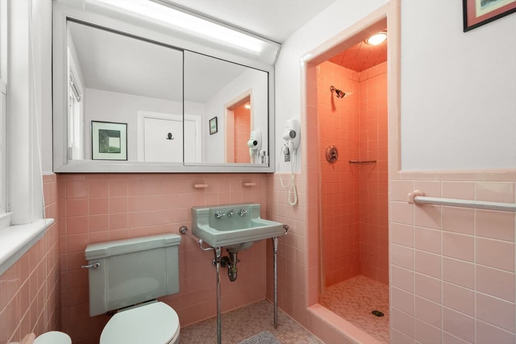 242 Winter St, Weston MA 02493 photo 19