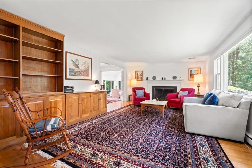 242 Winter St, Weston MA 02493 photo 4
