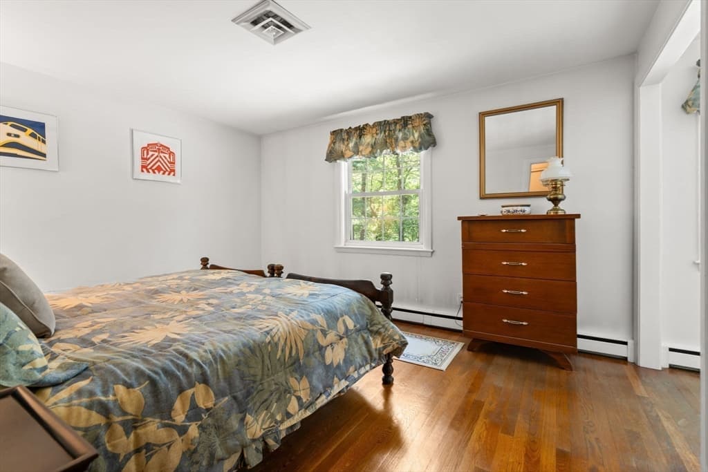 242 Winter St, Weston MA 02493 photo 21