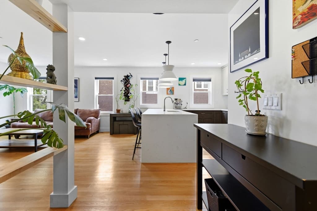 Condominium at 34 Heath St # 3, Somerville MA 02145, photo 10 of 26