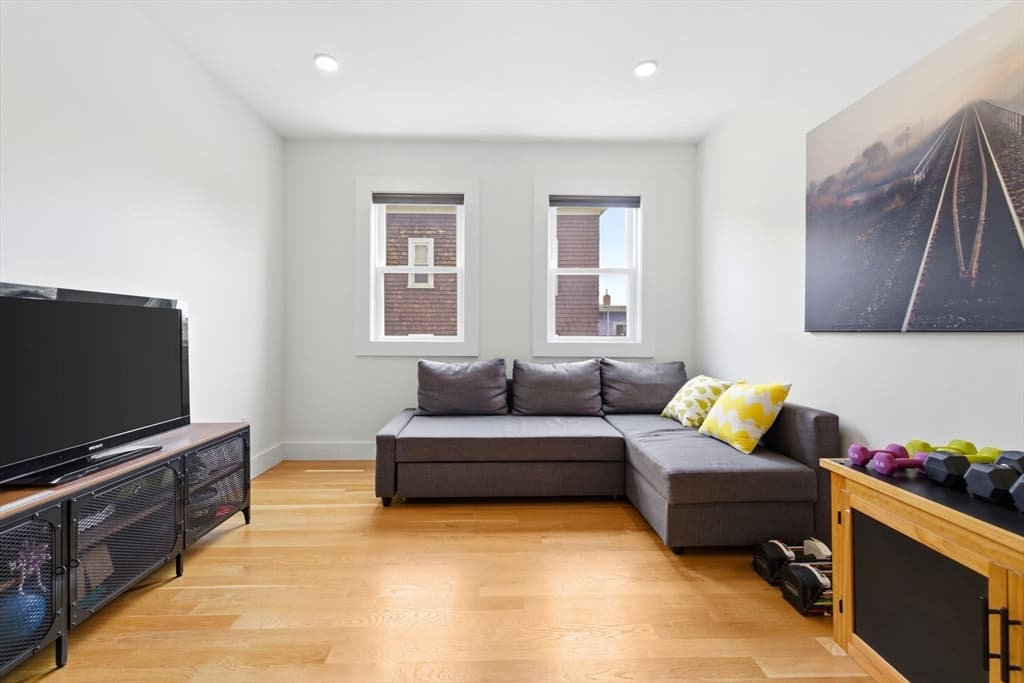 Condominium at 34 Heath St # 3, Somerville MA 02145, photo 15 of 26