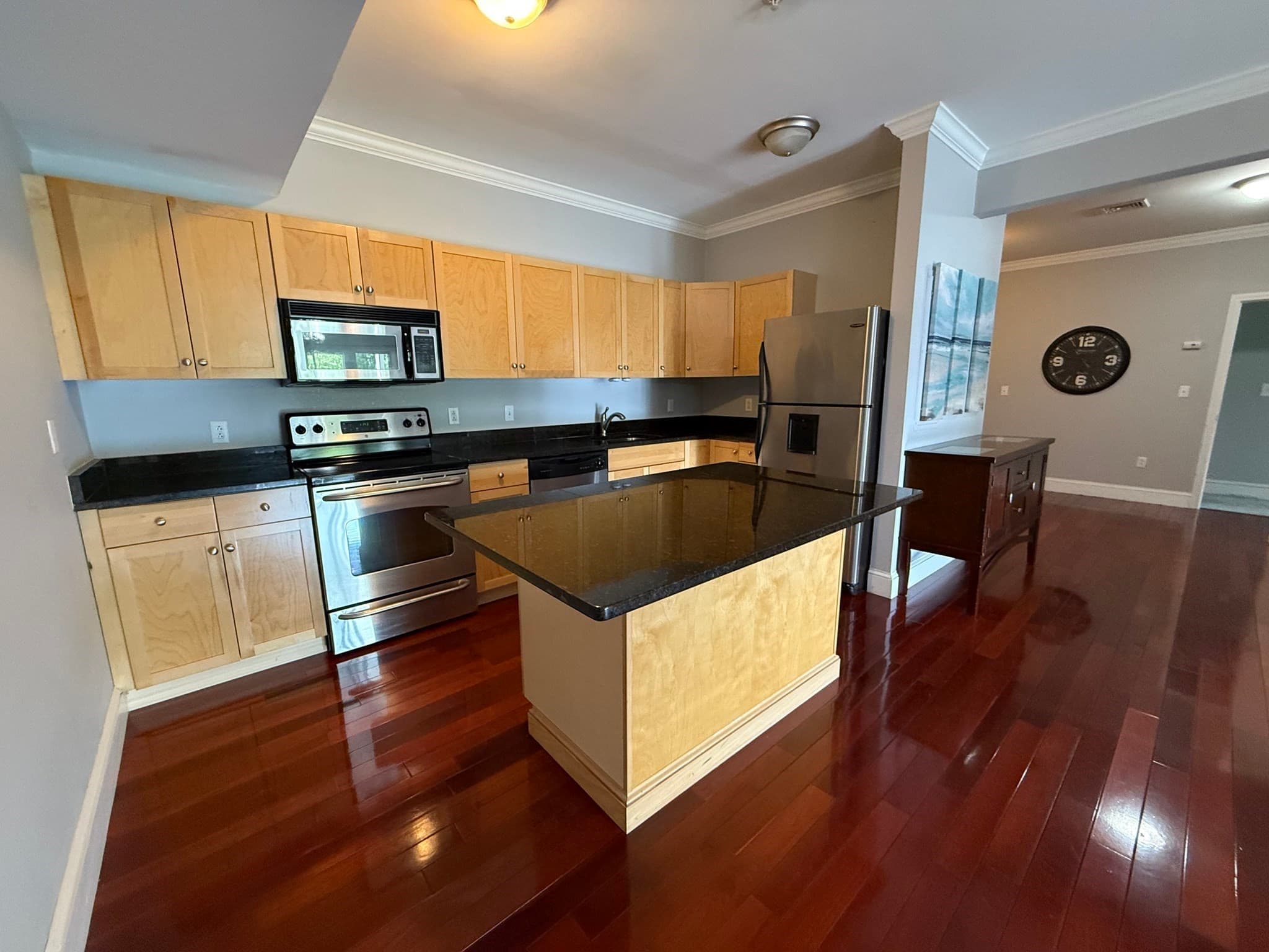 414 Mount Hope St # 104, North Attleboro MA 02760