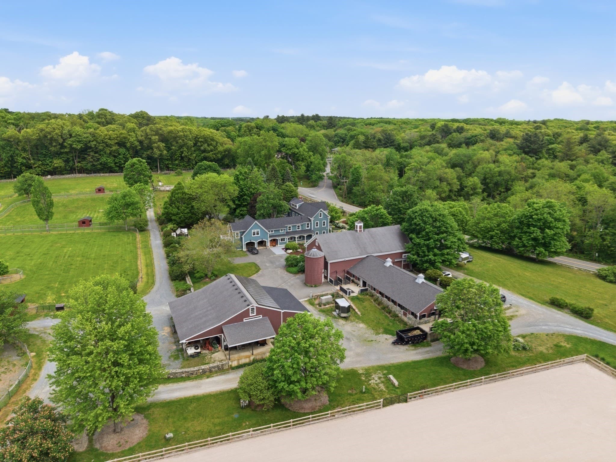 42 Washington St, Sherborn MA 01770