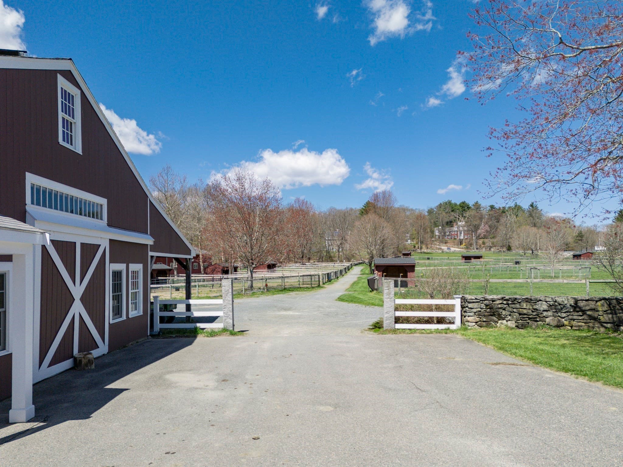 Single Family Residence at 42 Washington St, Sherborn MA 01770, photo 11 of 36