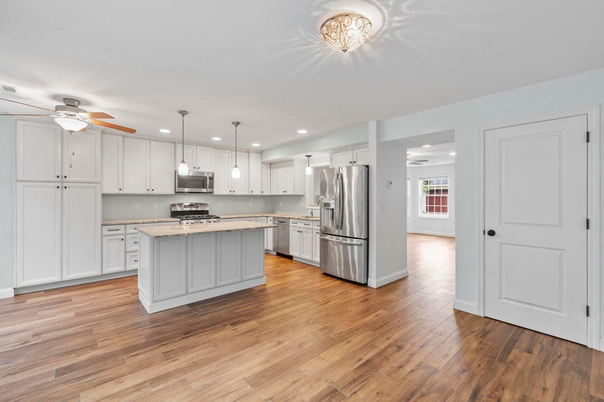 Condominium at 39 Kensington Way # 39, Tewksbury MA 01876, photo 16 of 42