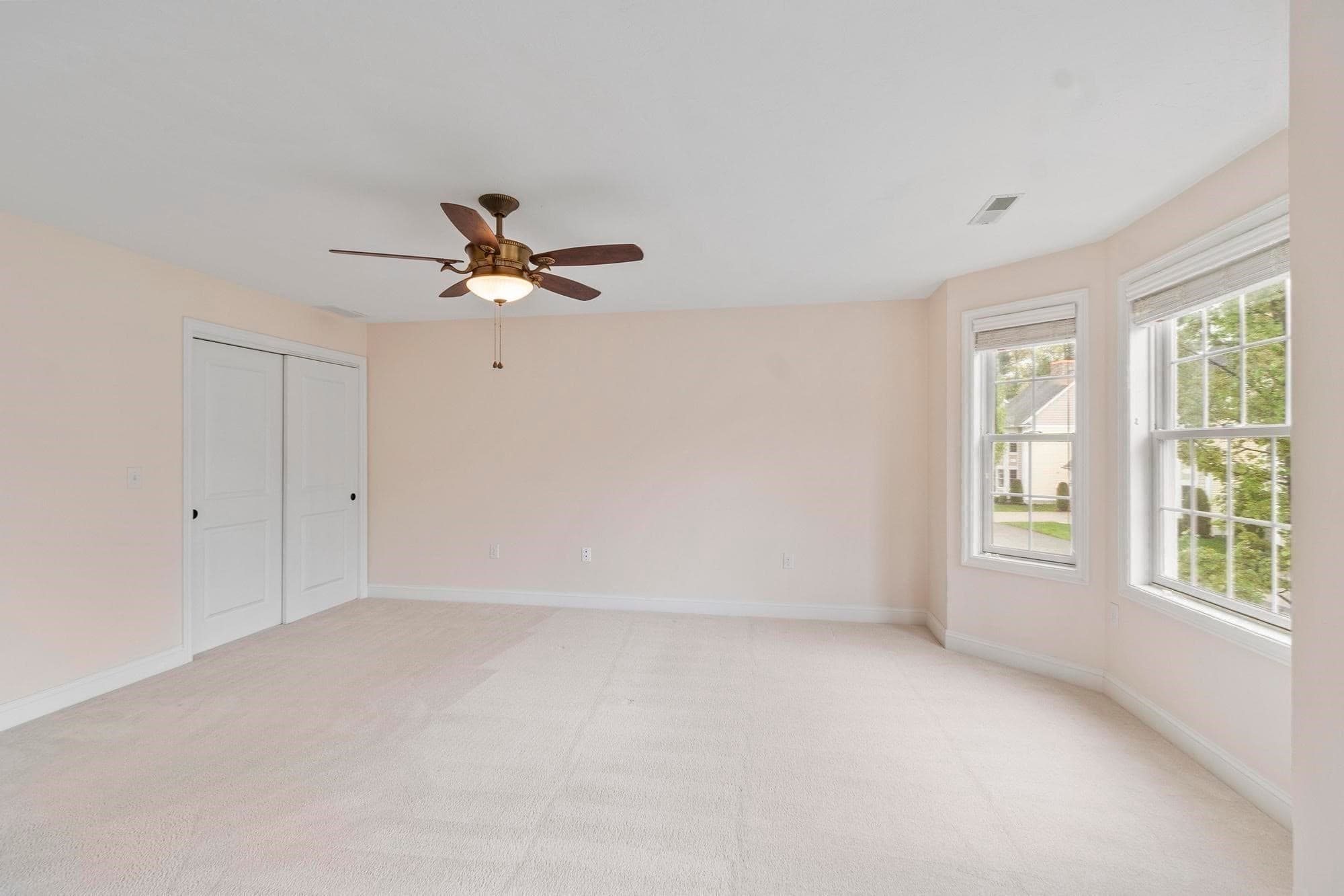 Condominium at 39 Kensington Way # 39, Tewksbury MA 01876, photo 36 of 42