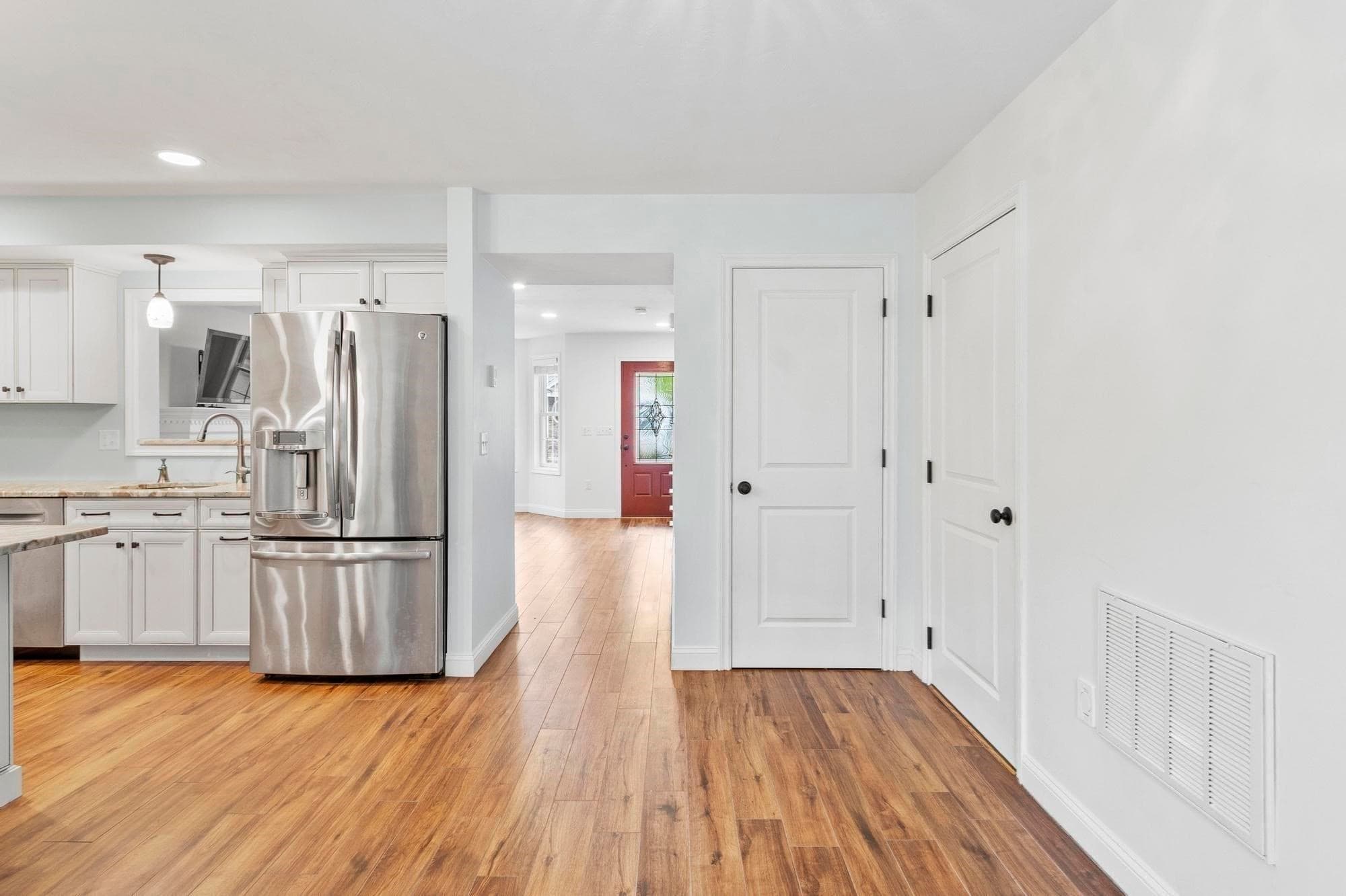 Condominium at 39 Kensington Way # 39, Tewksbury MA 01876, photo 19 of 42