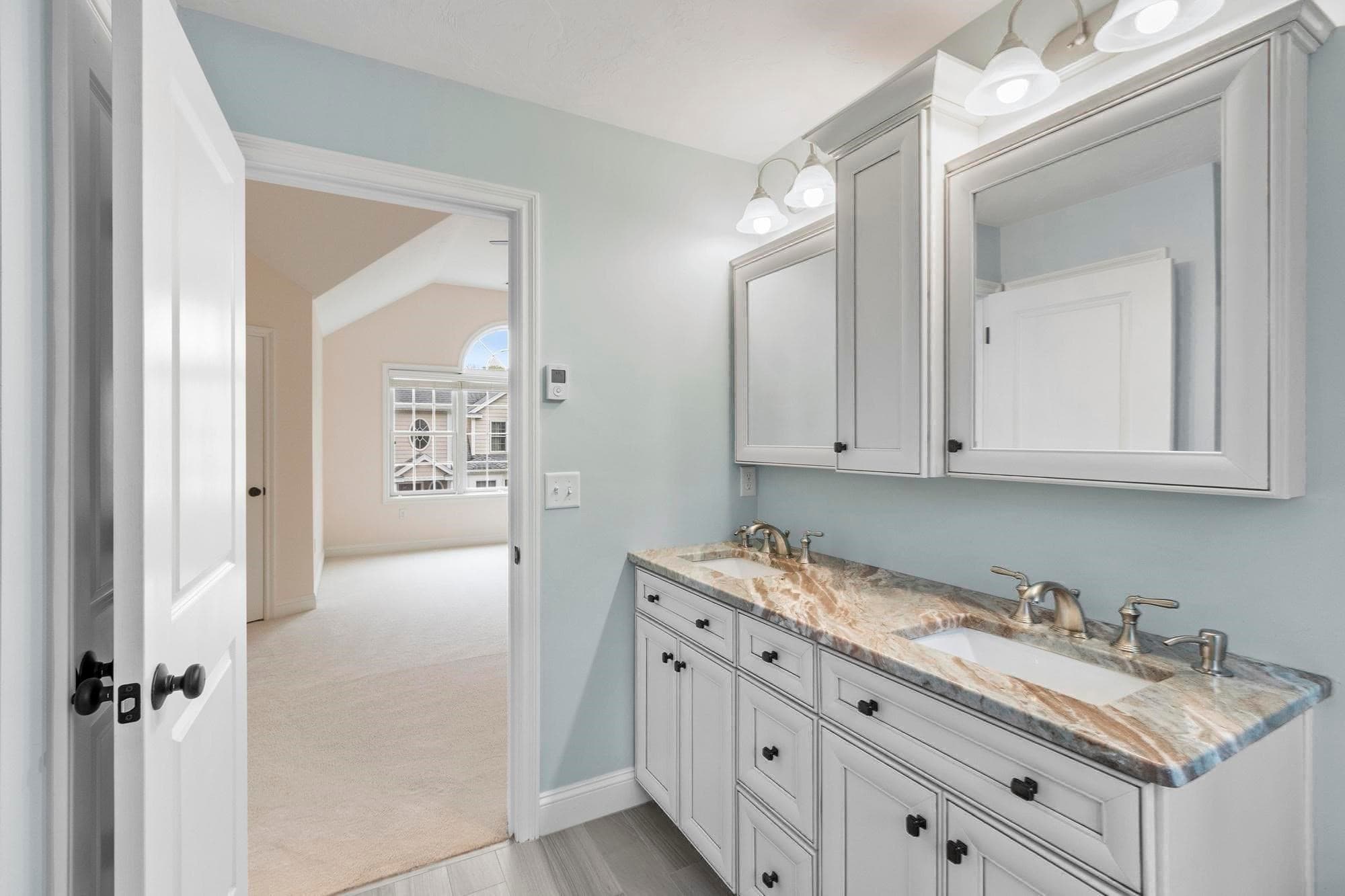 Condominium at 39 Kensington Way # 39, Tewksbury MA 01876, photo 29 of 42