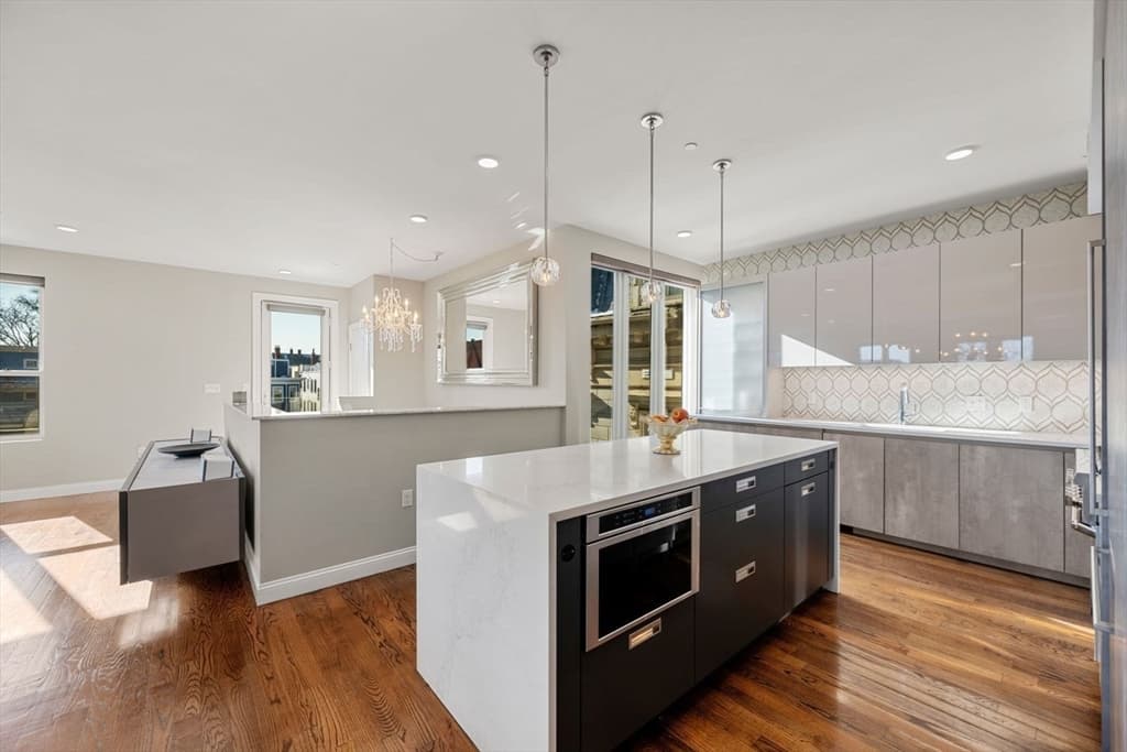 Condominium at 928 E Broadway # 9, Boston MA 02127, Boston, photo 15 of 38