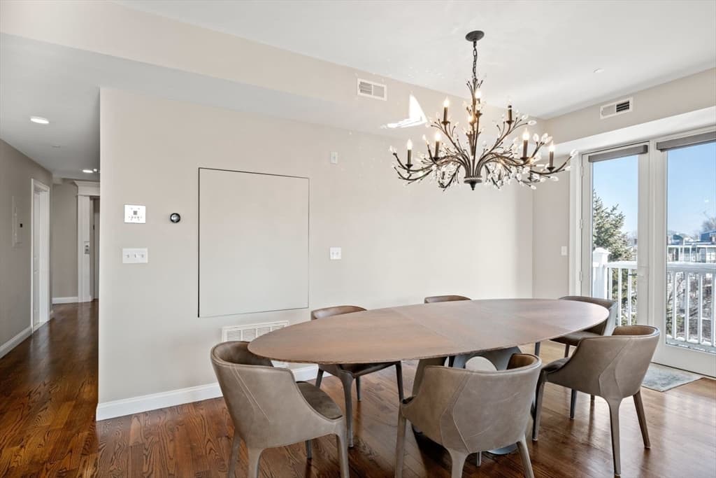 Condominium at 928 E Broadway # 9, Boston MA 02127, Boston, photo 21 of 38