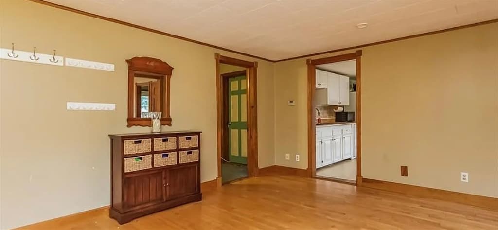Single Family Residence at 34 Hatch St, Haverhill MA 01832, photo 4 of 15