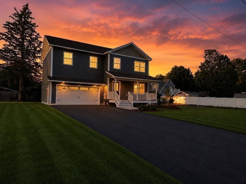 8 Emerald Avenue, Westfield MA 01085