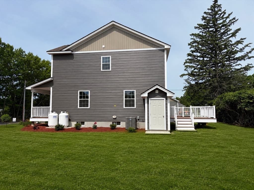 Single Family Residence at 8 Emerald Avenue, Westfield MA 01085, Westfield, photo 5 of 42