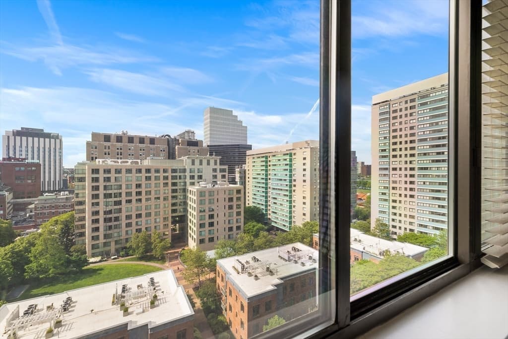 Condominium at 8 Whittier Pl # 14F, Boston MA 02114, photo 7 of 21