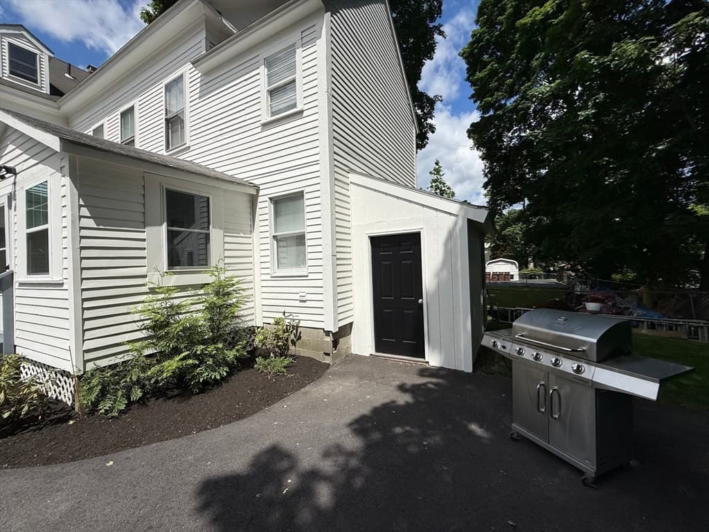 5-9 Family at 6 Mayhew, Hopkinton MA 01748, photo 10 of 36