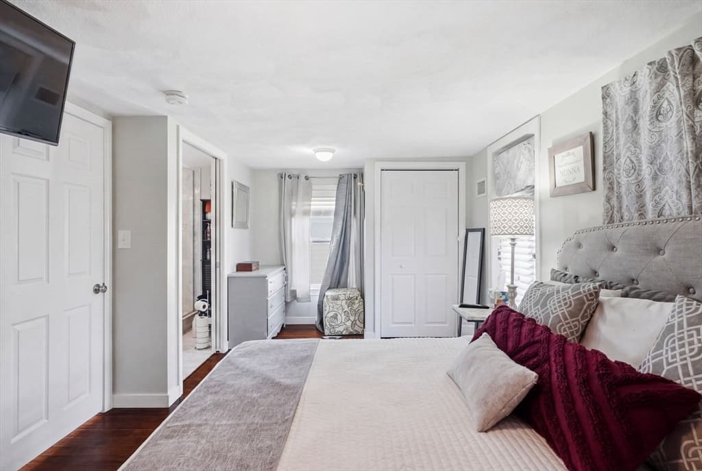 27 Billows St, Winthrop MA 02152 photo 16