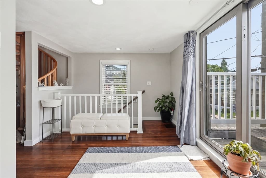 27 Billows St, Winthrop MA 02152 photo 12