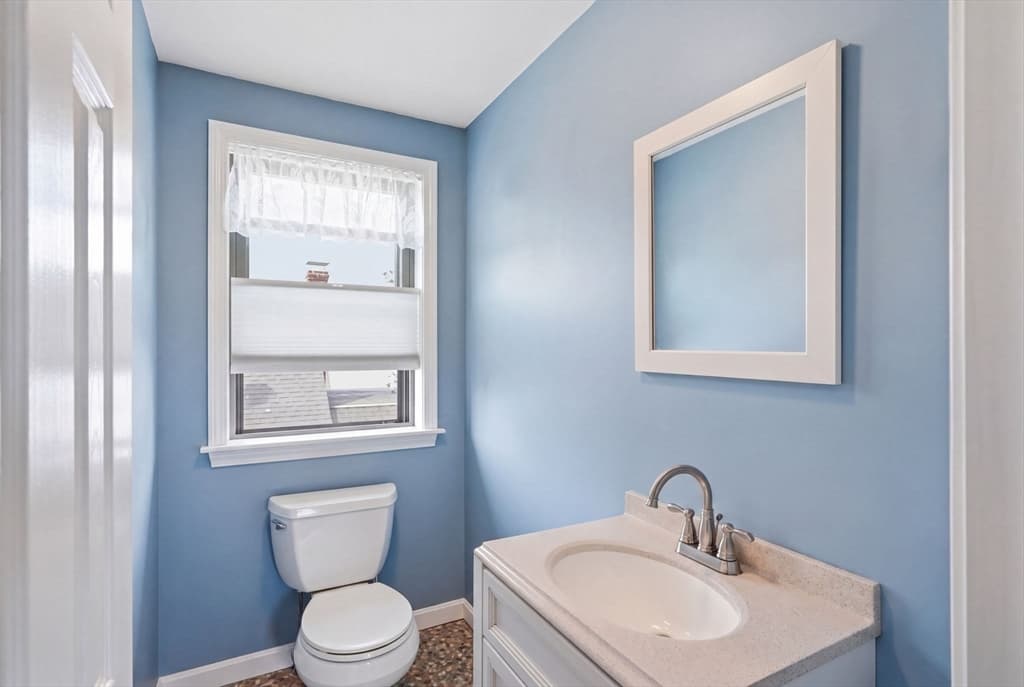 27 Billows St, Winthrop MA 02152 photo 20