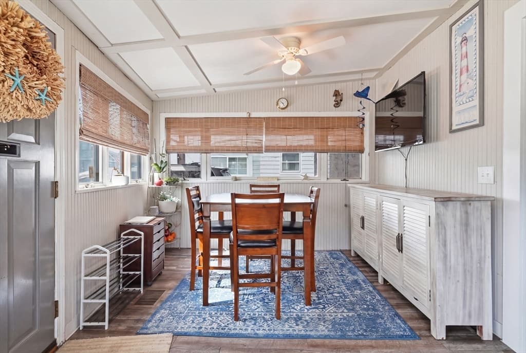 27 Billows St, Winthrop MA 02152 photo 9