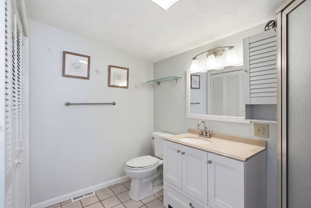 27 Billows St, Winthrop MA 02152 photo 10