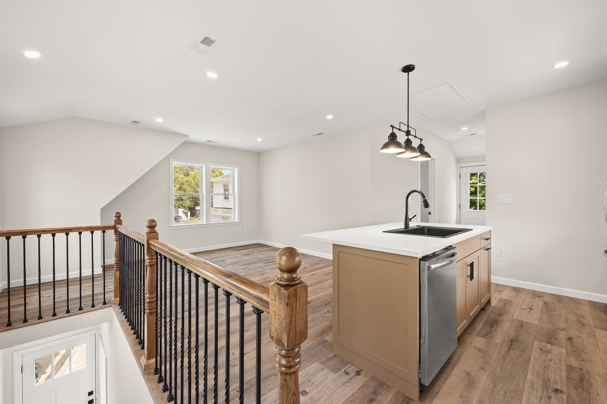 Single Family Residence at 7 Somerville Ave, Braintree MA 02184, photo 19 of 29