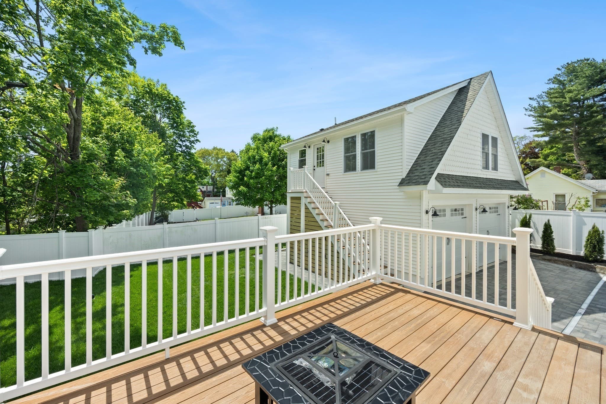 Single Family Residence at 7 Somerville Ave, Braintree MA 02184, photo 8 of 29