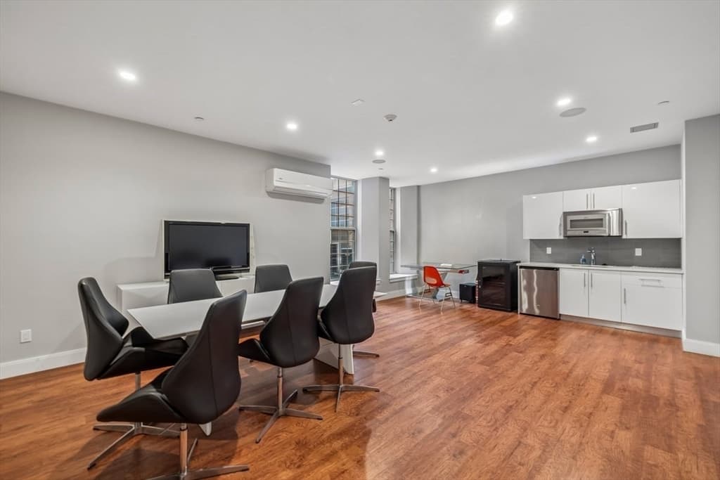 Condominium at 225 Dorchester Street # 27, Boston MA 02127, Boston, photo 15 of 18