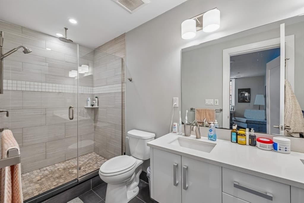 Condominium at 225 Dorchester Street # 27, Boston MA 02127, Boston, photo 11 of 18