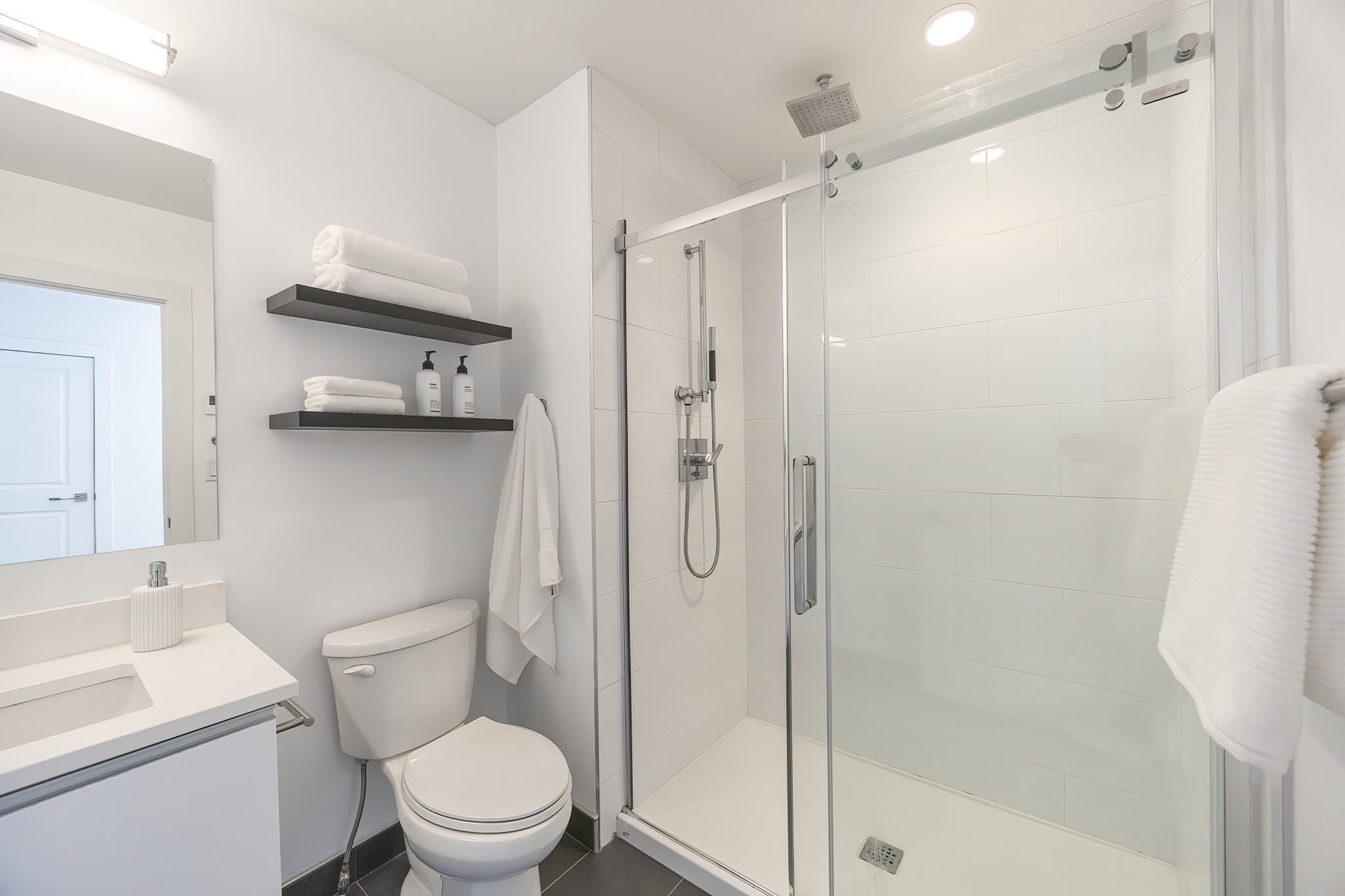 Condominium at 16 Boardman St # 105, Boston MA 02128, Boston, photo 10 of 24