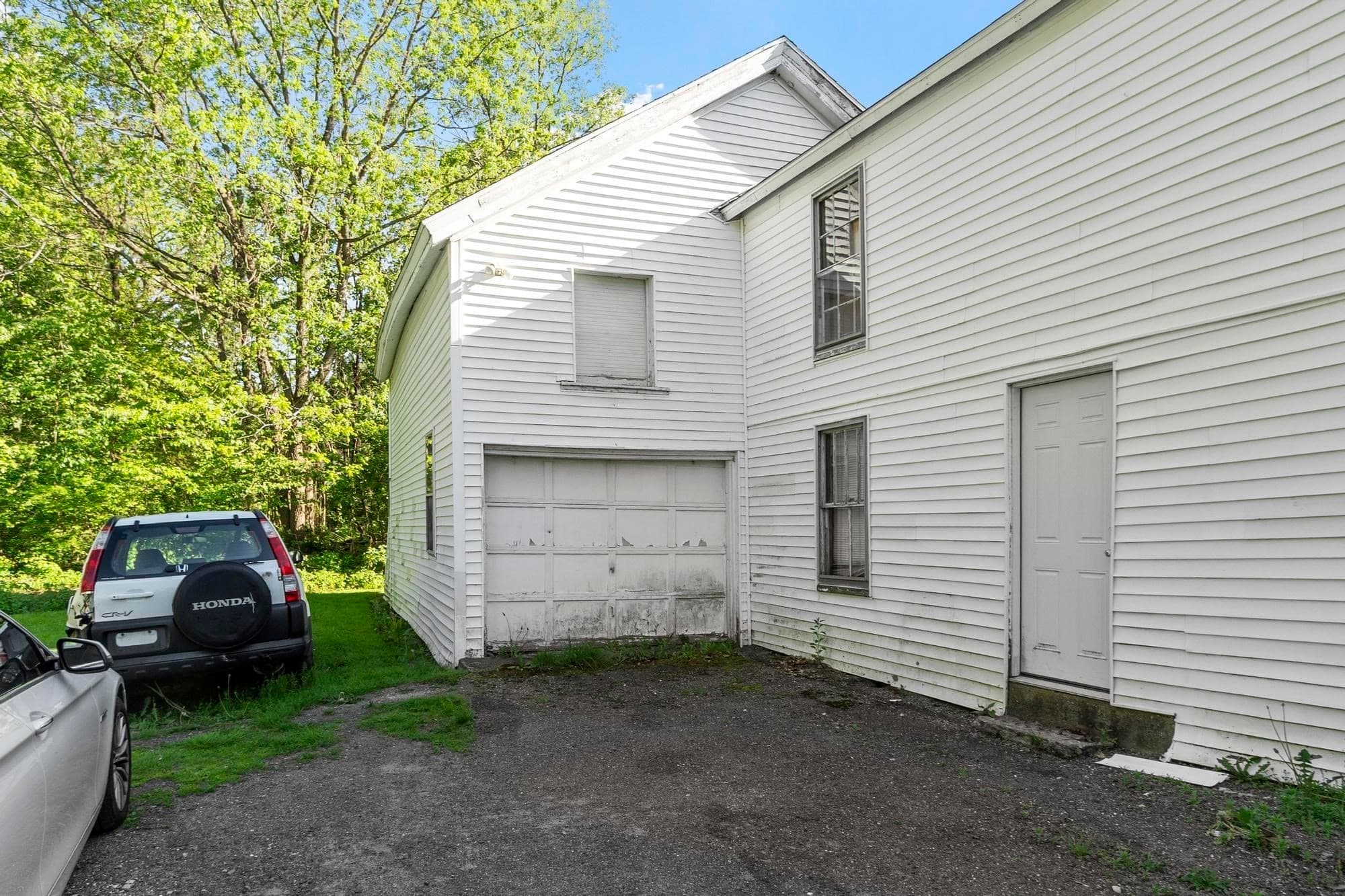 2 Family - 2 Units Up/Down at 102 Liberty St, Athol MA 01331, Athol, photo 34 of 37