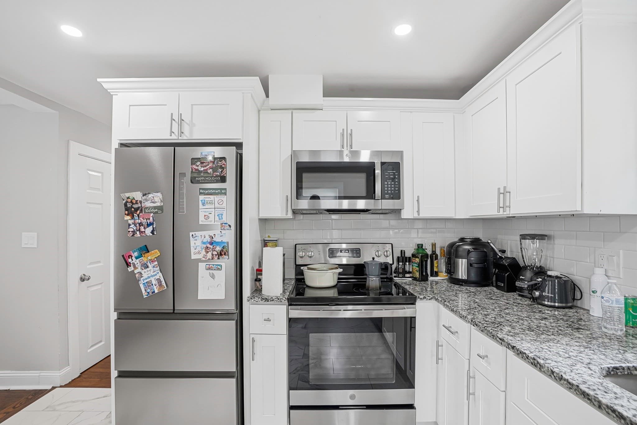 Single Family Residence at 39 Pinehurst, Auburn MA 01501, photo 15 of 42