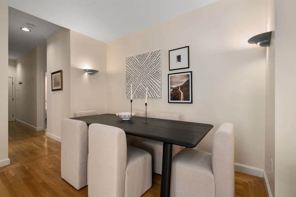 Condominium at 2 Clarendon St # 302, Boston MA 02116, photo 13 of 35