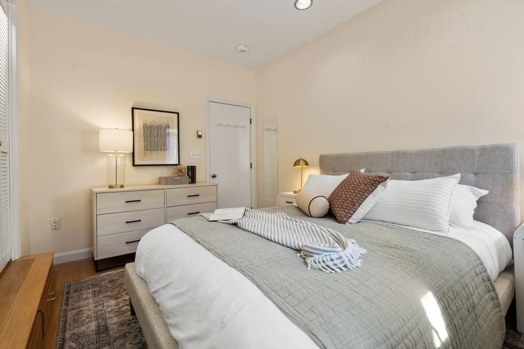 Condominium at 2 Clarendon St # 302, Boston MA 02116, photo 20 of 35