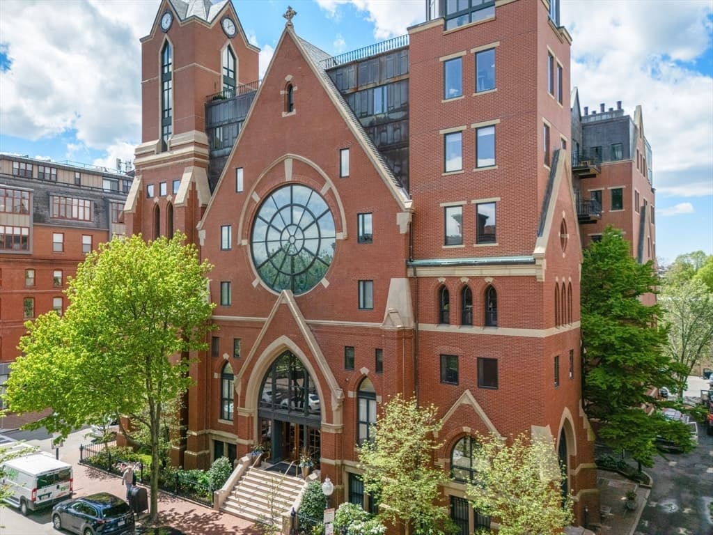 Condominium at 2 Clarendon St # 302, Boston MA 02116, photo 30 of 35
