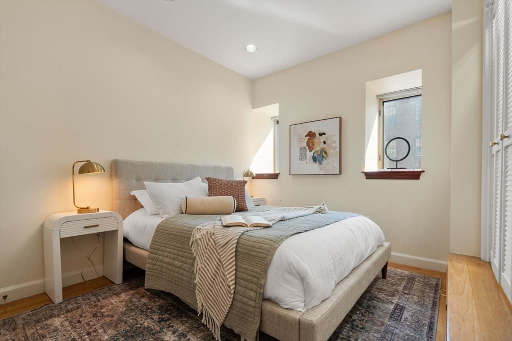 Condominium at 2 Clarendon St # 302, Boston MA 02116, photo 19 of 35
