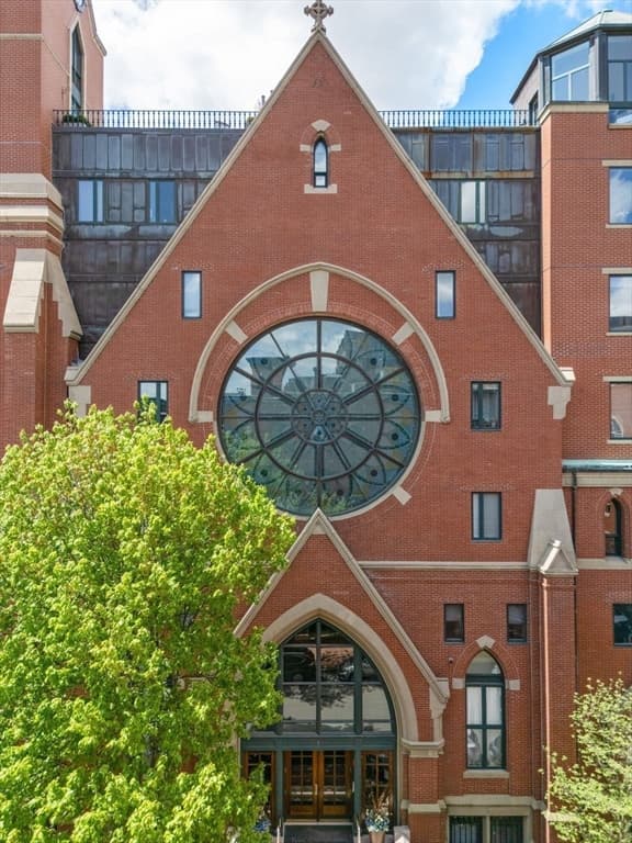 Condominium at 2 Clarendon St # 302, Boston MA 02116, photo 31 of 35