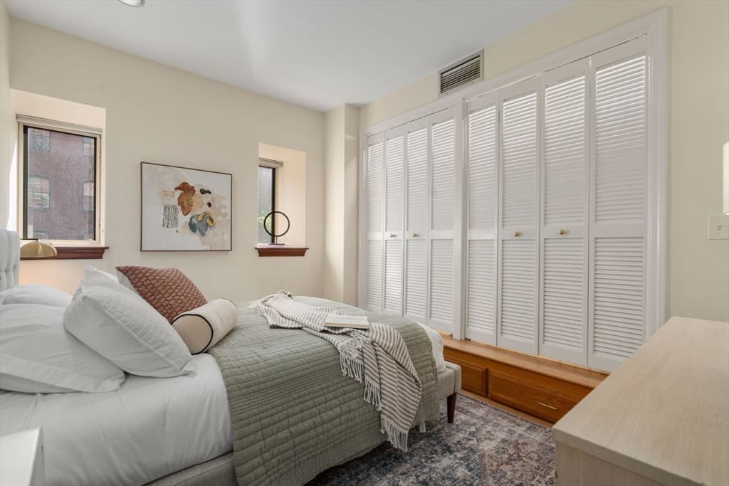 Condominium at 2 Clarendon St # 302, Boston MA 02116, photo 21 of 35