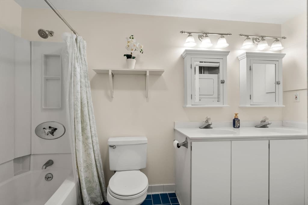 Condominium at 103 Gainsborough St # 108, Boston MA 02115, photo 11 of 22