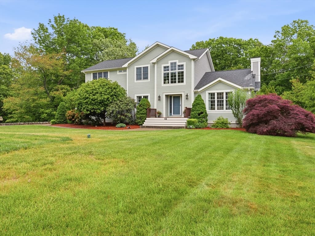 48 Hummingbird Lane, Swansea MA 02777 photo 2