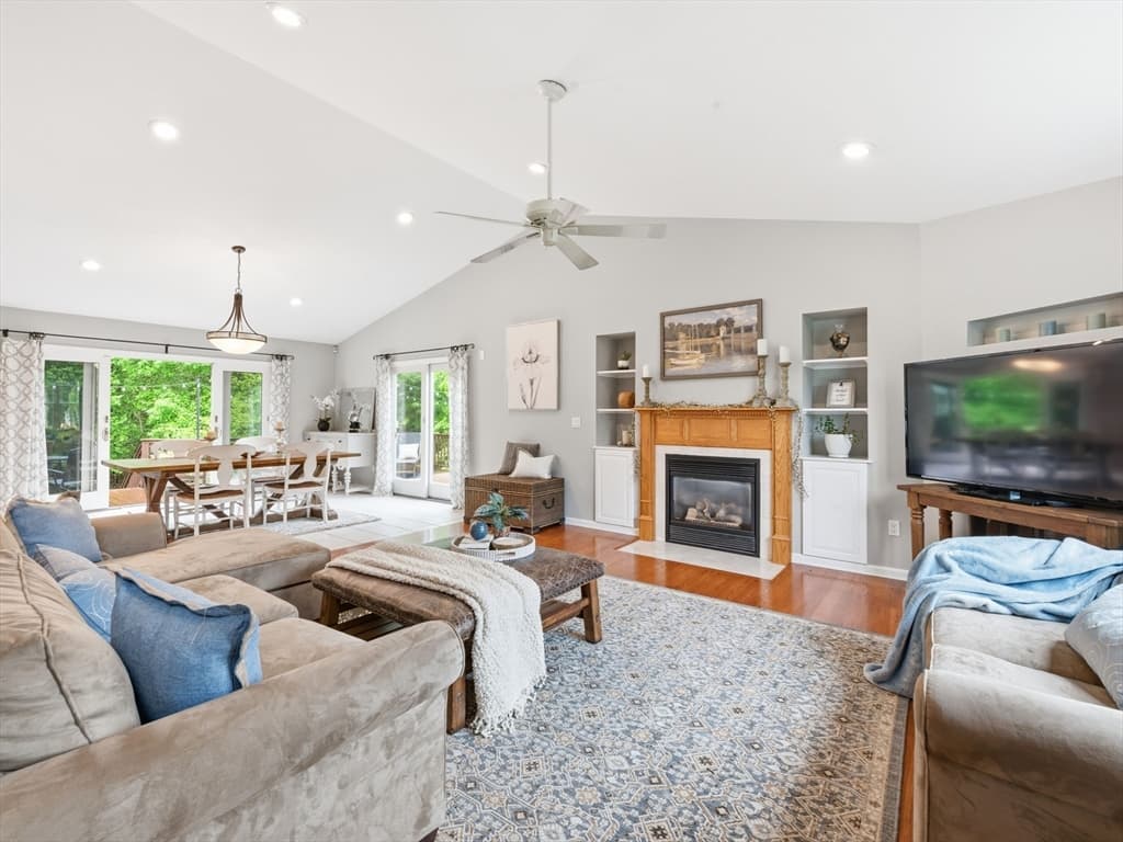 48 Hummingbird Lane, Swansea MA 02777 photo 7
