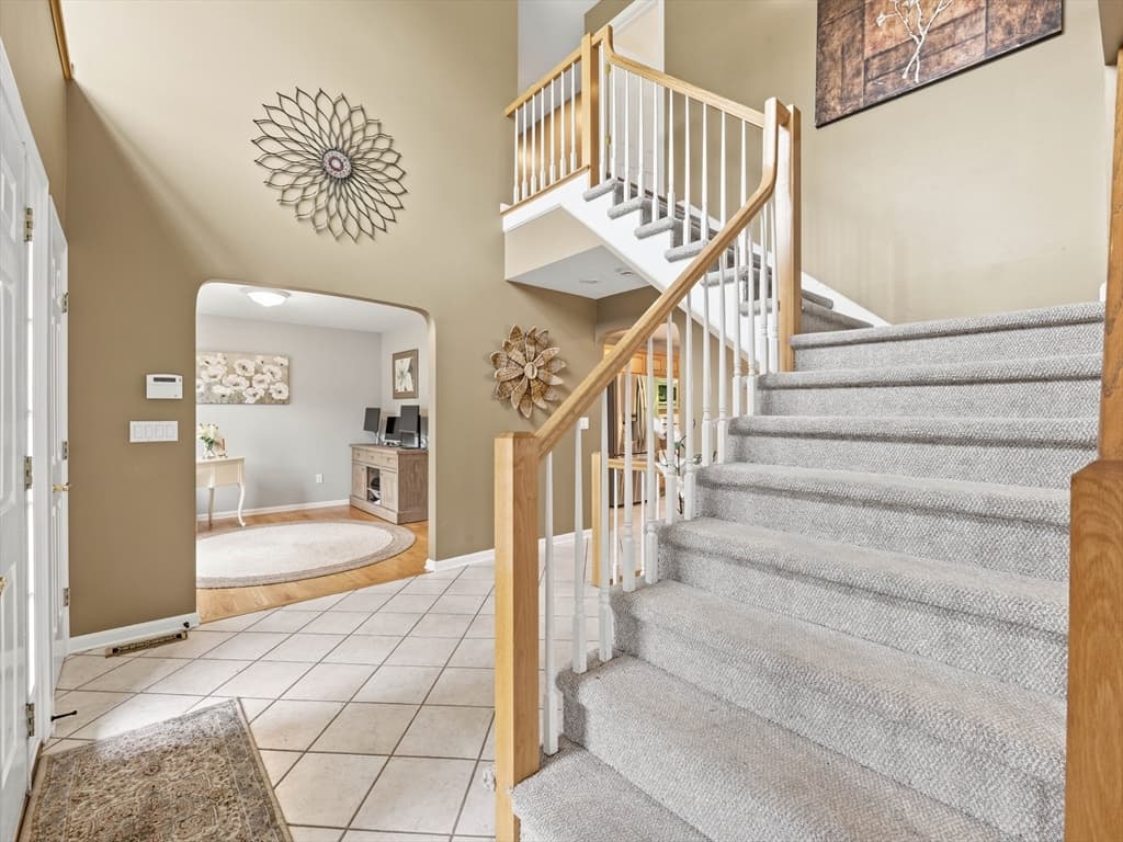 48 Hummingbird Lane, Swansea MA 02777 photo 3