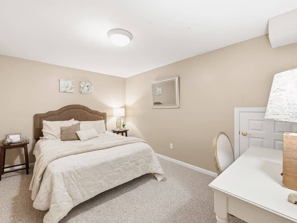 48 Hummingbird Lane, Swansea MA 02777 photo 33